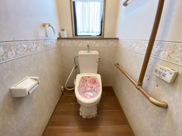 望みが丘中古のトイレ|トイレには窓が付いているため常に新鮮な空気を取り入れることができます！