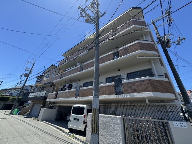 メゾン桜塚の外観