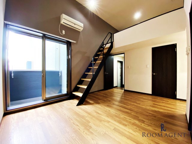 Ampio高畑の居間・リビング