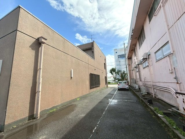 エンリー岡崎ビル2階の駐車場