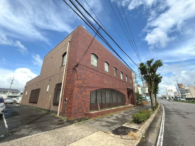 エンリー岡崎ビル2階の外観