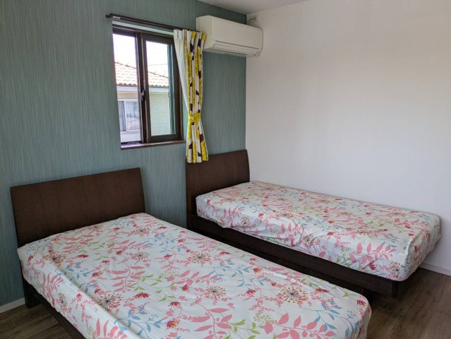 岡山市南区築港緑町3丁目 中古住宅の寝室|◆2階主寝室の様子です。