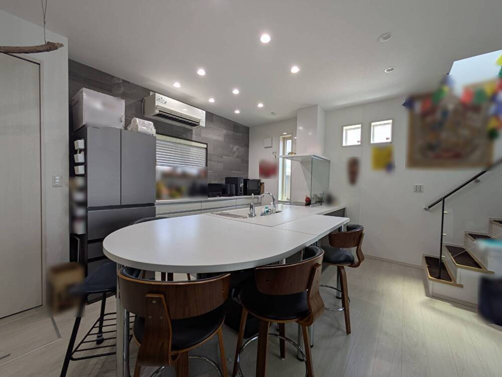 岡山市南区築港緑町3丁目 中古住宅のキッチン|◆ダイニングキッチンの様子です。