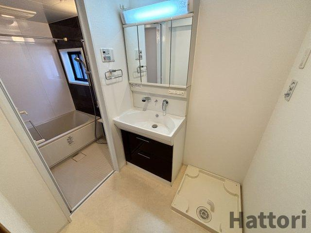 ES-Grande Umedakitaの独立洗面台