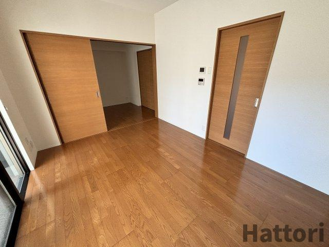 ES-Grande Umedakitaの居間・リビング