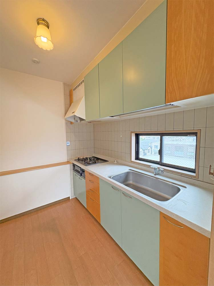 ソルディオ武庫之荘本町のキッチン|窓があるキッチン