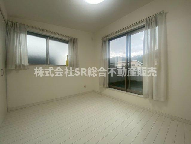 横小路町4丁目中古戸建の子供部屋|2面採光で明るいお部屋です！子供部屋にいかがでしょうか