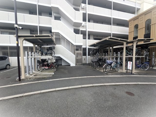 【駐輪場】 | シーズガーデングリーンパティオ