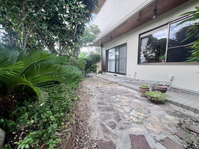 河内長野市古野町中古戸建の庭