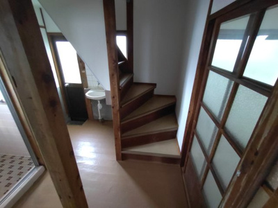  | 長尾町西山貸家