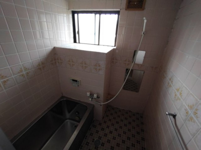  | 長尾町西山貸家