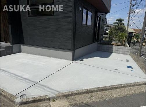 神奈川県横浜市都筑区すみれが丘 戸建の駐車場|カースペース