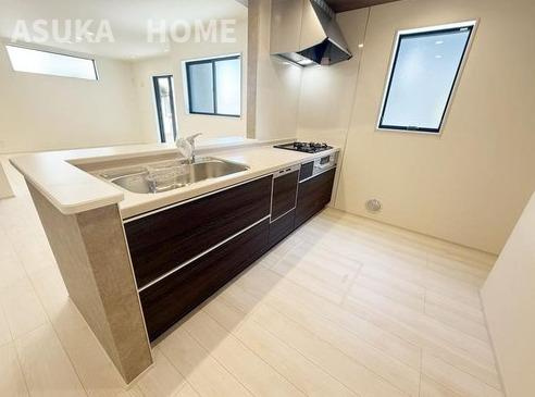 神奈川県横浜市都筑区すみれが丘 戸建のキッチン|コンパクトなキッチンで掃除もラクラク