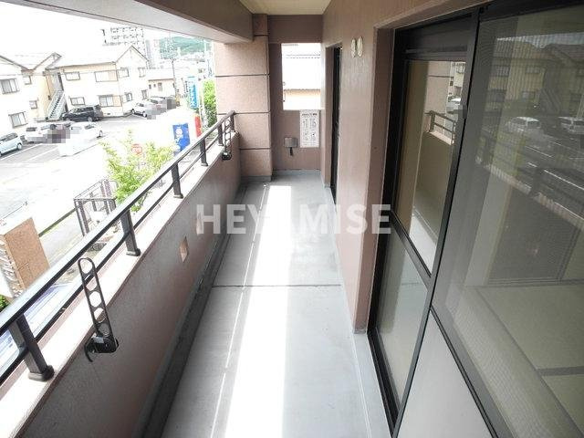 ANNEX31-Ⅵのバルコニー|※室内画像は別号室のもの