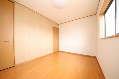 【洋室】 | 久喜市本町4丁目一戸建
