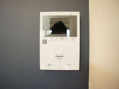 【セキュリティ】 | 千渡貸家 | 訪問者の確認ができるTVドアホン付きです♪