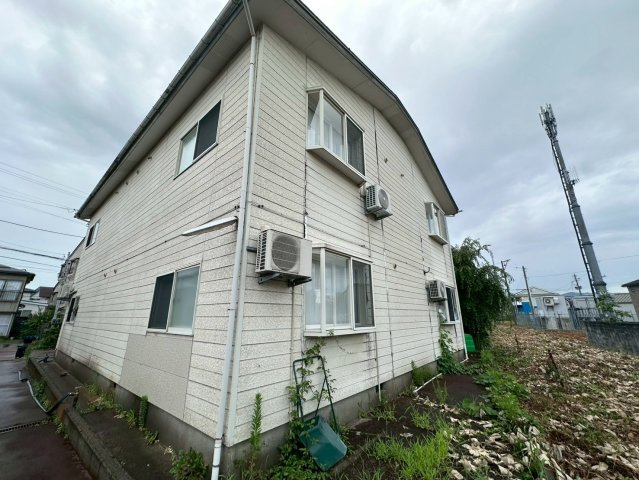 長岡市一棟アパートの外観