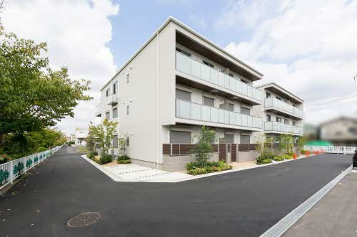 グランド・ソレイユ　B棟の外観