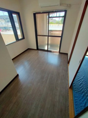  | グラシア南津の辺