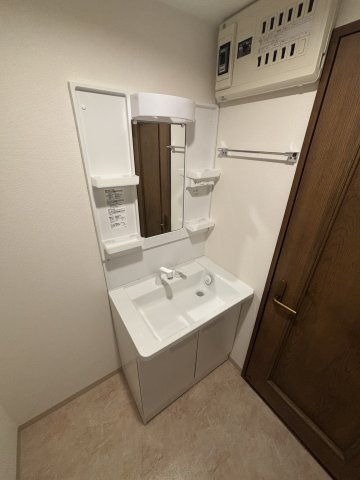 エルプレイス下総中山Ⅱの独立洗面台