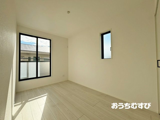 春日井市出川町5期(全1棟)の洋室