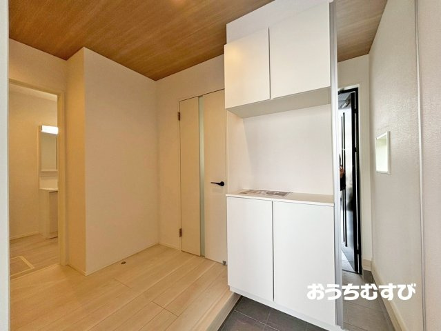 春日井市出川町5期(全1棟)の玄関