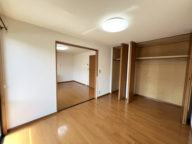 エピナール D棟の洋室