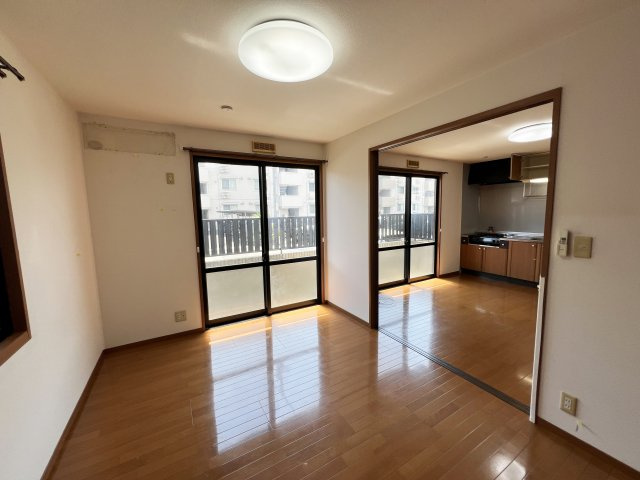 エピナール D棟の洋室