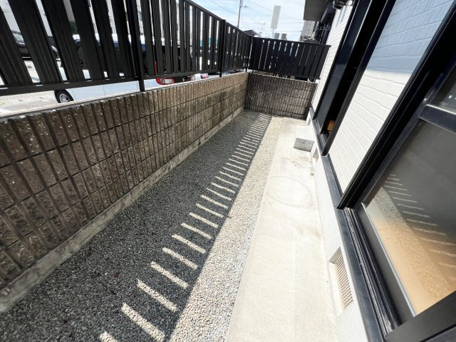 エピナール D棟のバルコニー