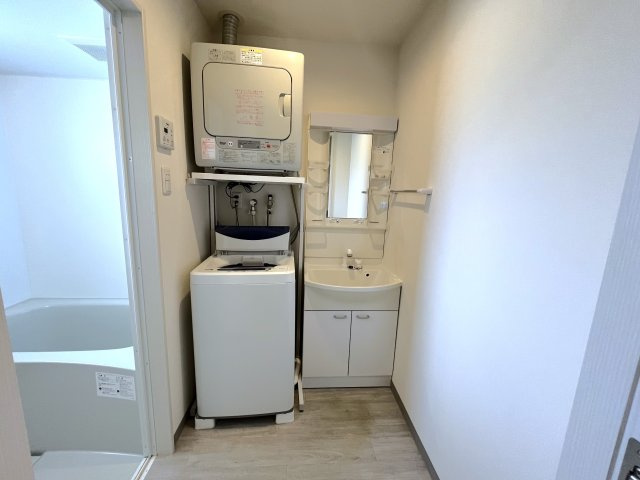 別号室です。現状優先。※家具家電はイメージとなります。 
