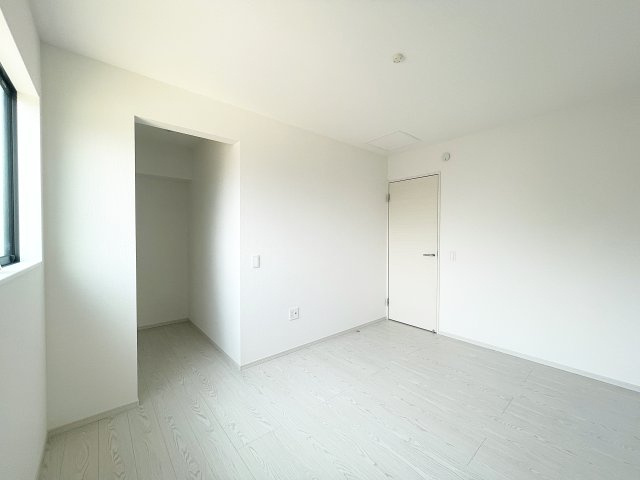 新築戸建・建売　伊達郡桑折町3期　Erde　全2棟の洋室|ホワイトを基調とした明るく開放的な洋室です！