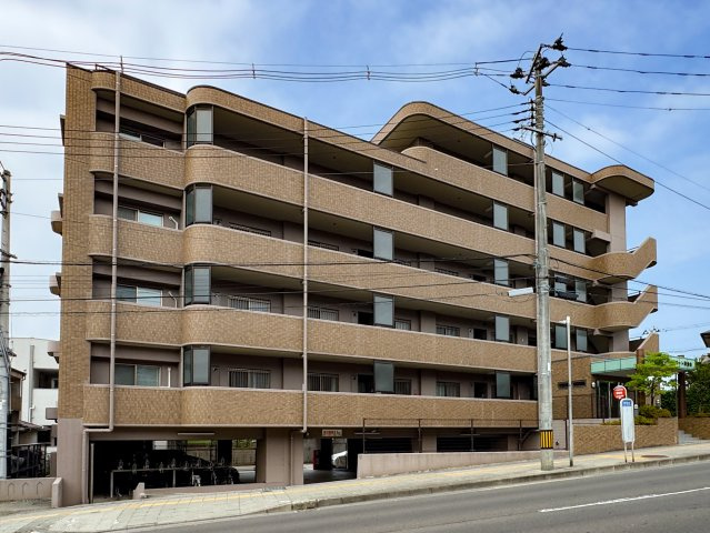 ライフコート東仙台の外観