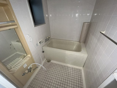 【浴室】 | 神戸北町ソレアードコートＢ棟 | 綺麗に使用されています。