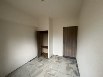 【洋室】 | 神戸北町ソレアードコートＢ棟 | 各部屋クローゼットあり