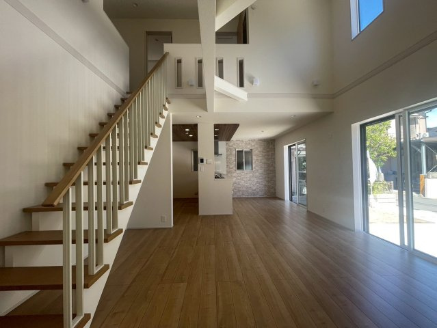 横浜市磯子区杉田8丁目 新築戸建て【仲介手数料無料】カースペース3台