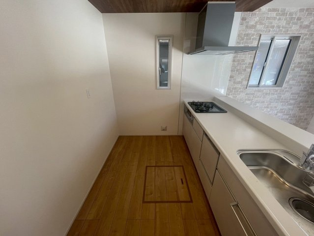 横浜市磯子区杉田8丁目 新築戸建て【仲介手数料無料】カースペース3台