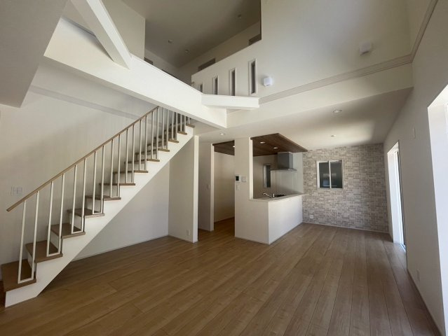 横浜市磯子区杉田8丁目 新築戸建て【仲介手数料無料】カースペース3台