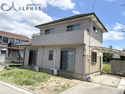 【外観】 | 加古郡稲美町中村　一戸建て | 駐車5台以上可能です♪※車種による