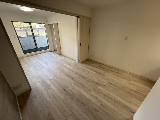 クリエオーレ豊島南の居間・リビング