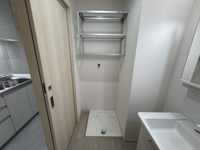 クリエオーレ豊島南の玄関