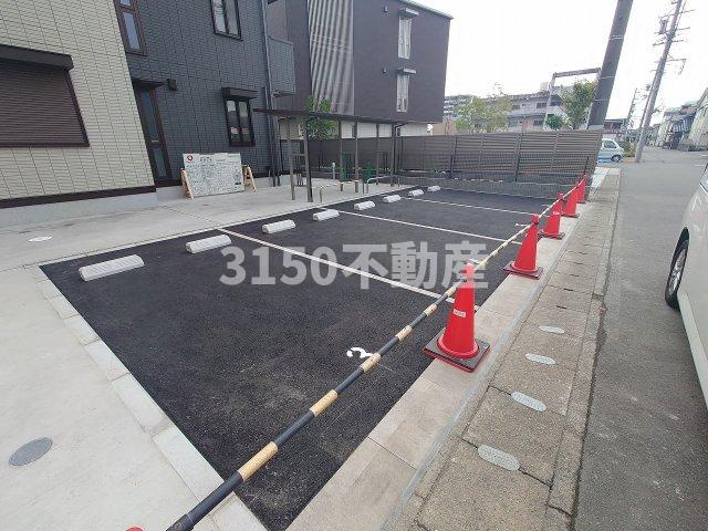 レセンテさくらⅡの駐車場