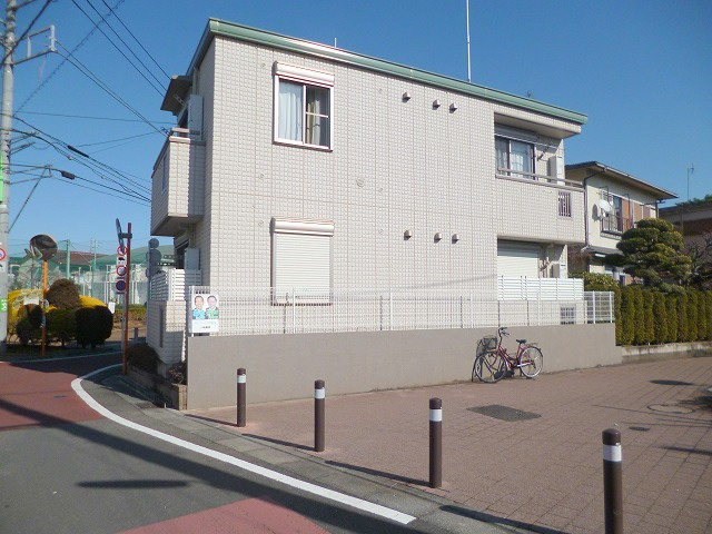 グリーンテラスの外観|日当たり良好　周りには高い建物もございません。