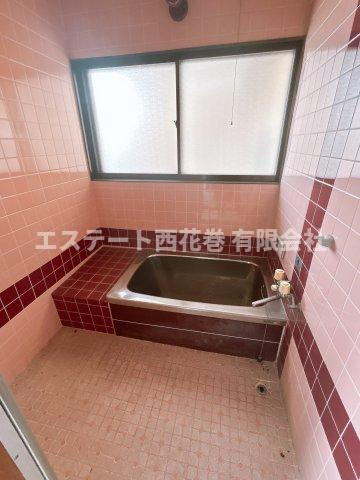 花巻市上根子字法領　土地建物の浴室