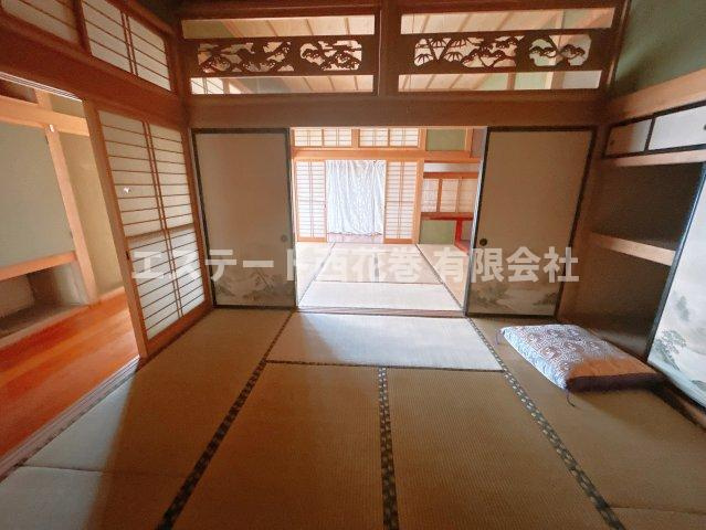 花巻市上根子字法領　土地建物の和室
