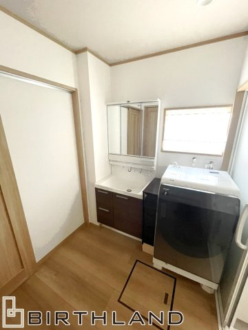 郡山市大槻町針生前田　リノベーション中古戸建　開成小学校・第一中学校の独立洗面台