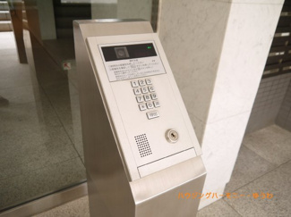 【その他共用部分】 | オートロック付になっていますので、不審者対策は、しっかりとしています。