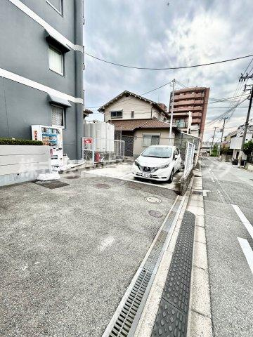 フレール緑地公園の駐車場