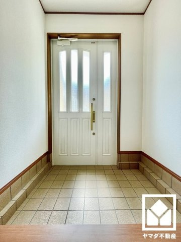 宇治市伊勢田町若林の玄関