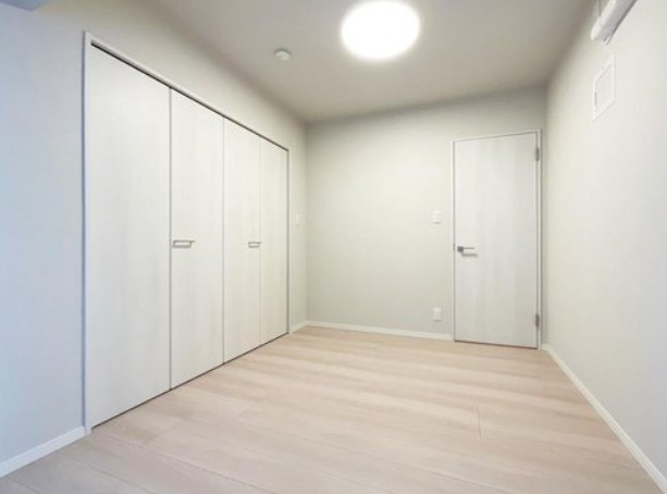 【洋室】 | メセーヌ | 心地よい光と風があふれています。プライベートな自分時間を快適に過ごせるお部屋。