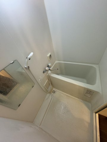 カストルの浴室